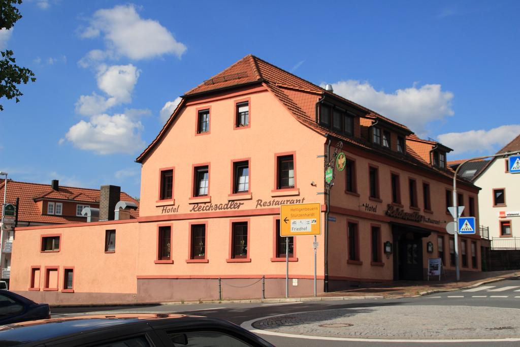 Hotel Restaurant Reichsadler Бухен Стая снимка