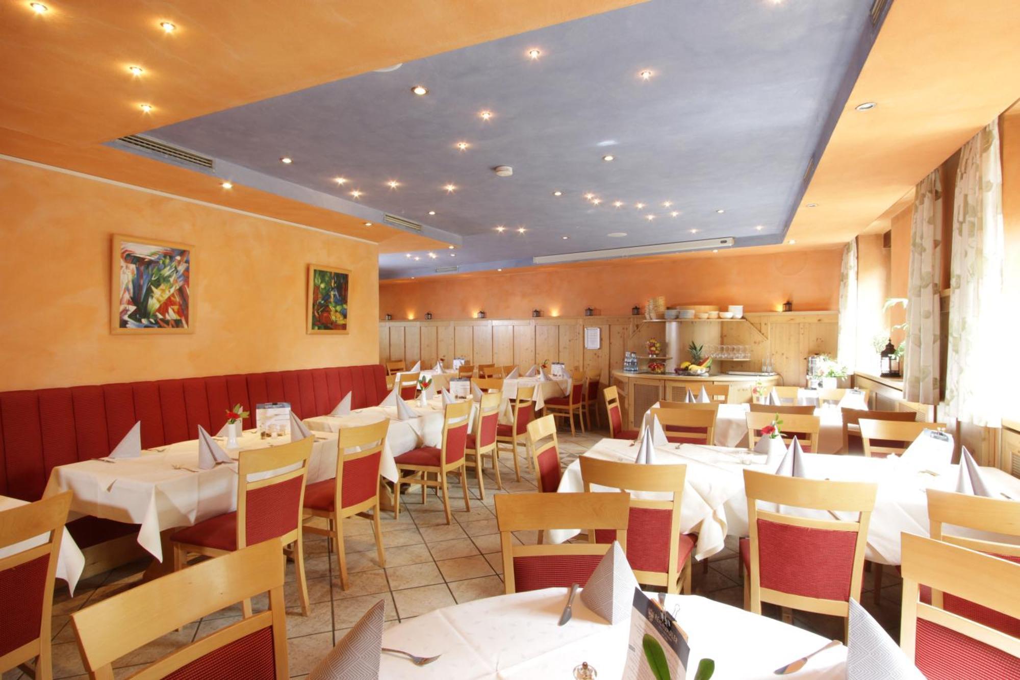 Hotel Restaurant Reichsadler Бухен Екстериор снимка