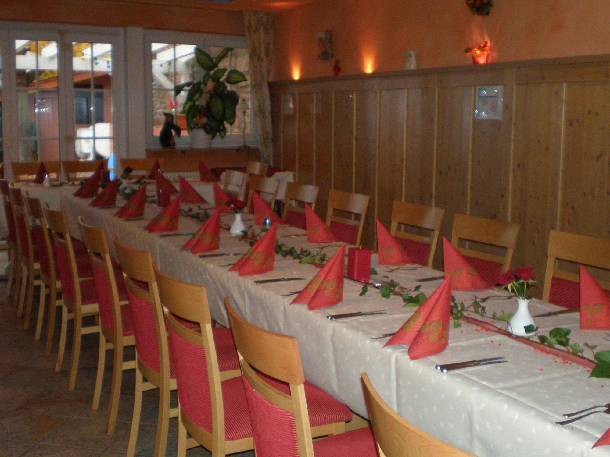Hotel Restaurant Reichsadler Бухен Екстериор снимка