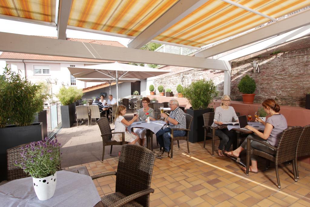 Hotel Restaurant Reichsadler Бухен Екстериор снимка